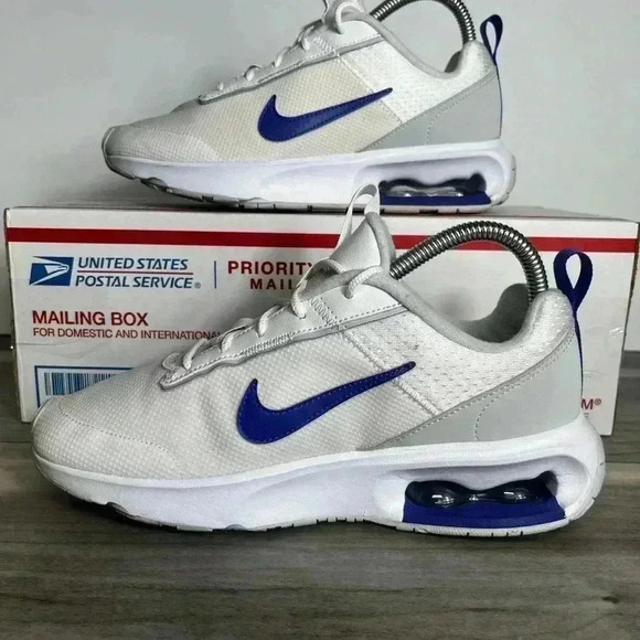 Nike Airmax Interlock White Shoes Womens 7 Blue Running Walking Gym sneakers - Picture 3 of 7